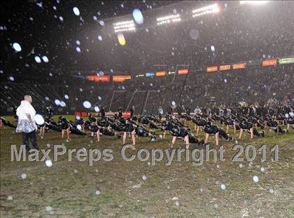 Thumbnail 1 in De La Salle vs. Servite (CIF State Open Division Final) photogallery.