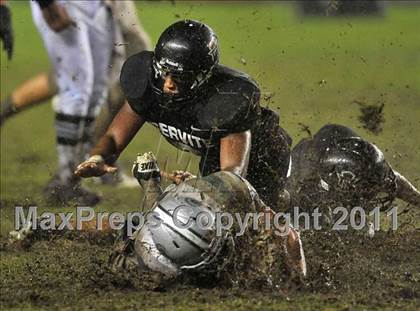 Thumbnail 1 in De La Salle vs. Servite (CIF State Open Division Final) photogallery.