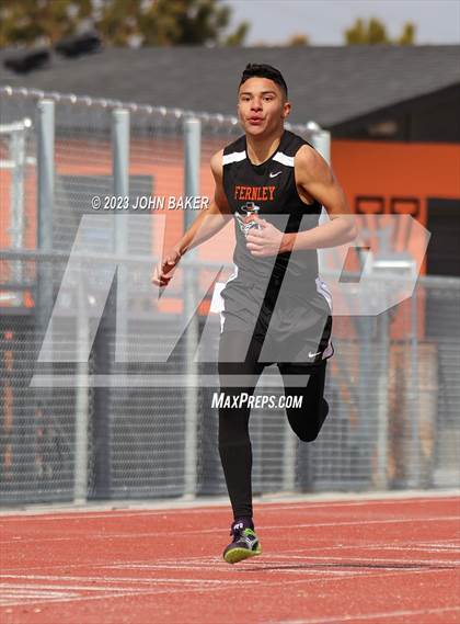 Thumbnail 1 in Fernley League Meet (400 Meters) photogallery.