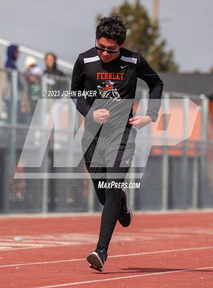 Thumbnail 2 in Fernley League Meet (400 Meters) photogallery.