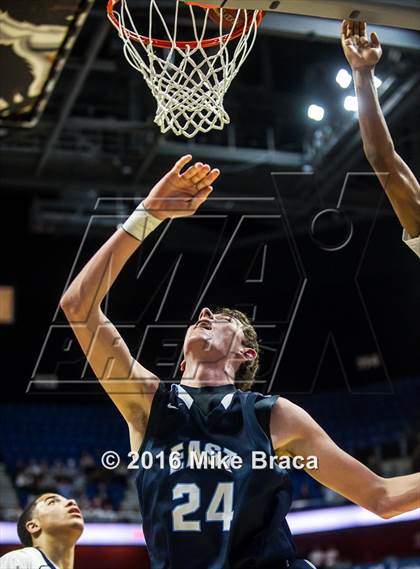 Thumbnail 3 in East Catholic vs. Middletown (CIAC Class L Final) photogallery.