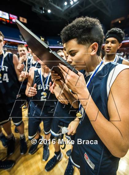 Thumbnail 3 in East Catholic vs. Middletown (CIAC Class L Final) photogallery.