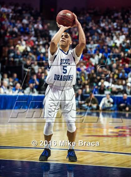 Thumbnail 1 in East Catholic vs. Middletown (CIAC Class L Final) photogallery.