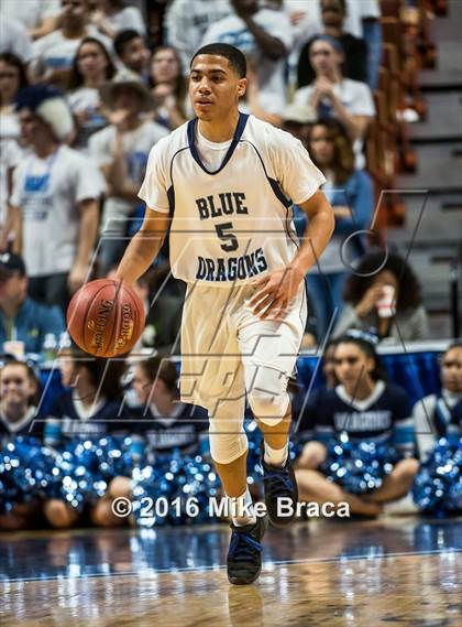 Thumbnail 2 in East Catholic vs. Middletown (CIAC Class L Final) photogallery.