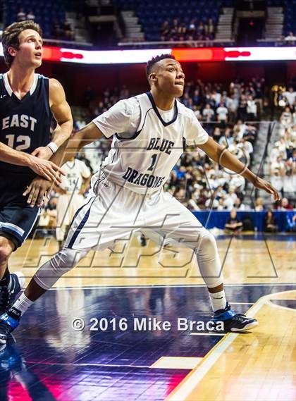 Thumbnail 1 in East Catholic vs. Middletown (CIAC Class L Final) photogallery.