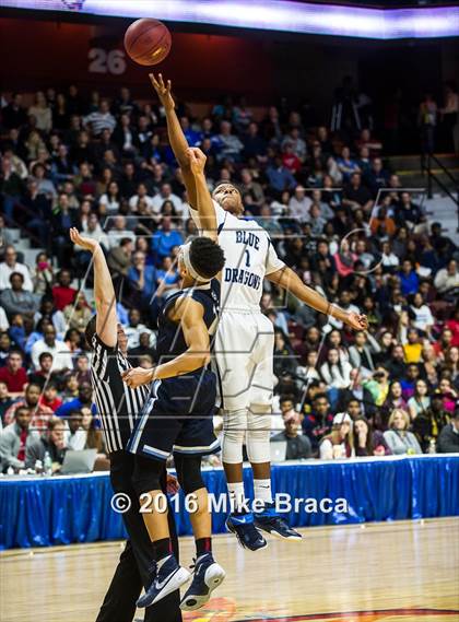 Thumbnail 3 in East Catholic vs. Middletown (CIAC Class L Final) photogallery.
