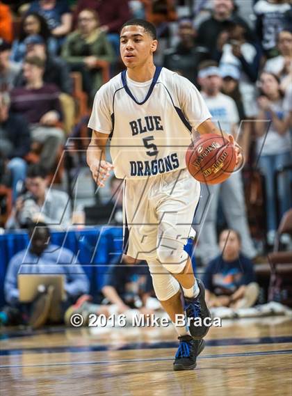 Thumbnail 2 in East Catholic vs. Middletown (CIAC Class L Final) photogallery.