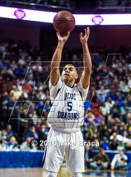 Thumbnail 2 in East Catholic vs. Middletown (CIAC Class L Final) photogallery.