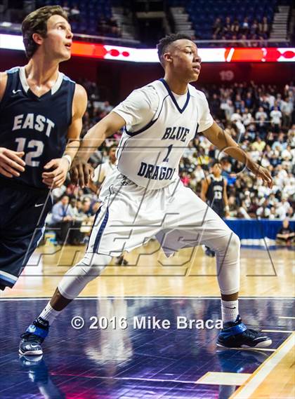 Thumbnail 2 in East Catholic vs. Middletown (CIAC Class L Final) photogallery.