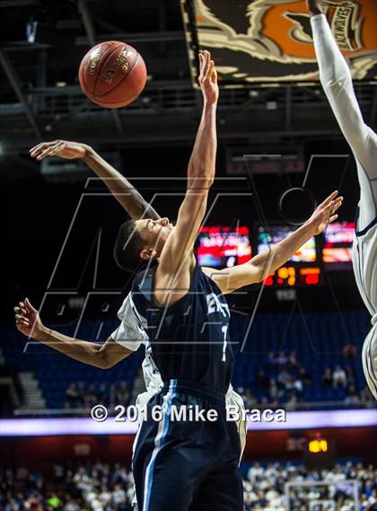 Thumbnail 2 in East Catholic vs. Middletown (CIAC Class L Final) photogallery.