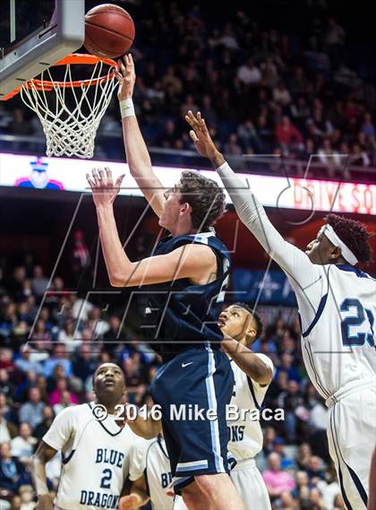 Thumbnail 2 in East Catholic vs. Middletown (CIAC Class L Final) photogallery.