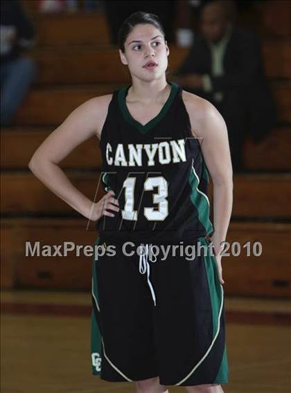 Thumbnail 3 in Serra vs. Canyon (La Canada Tournament) photogallery.