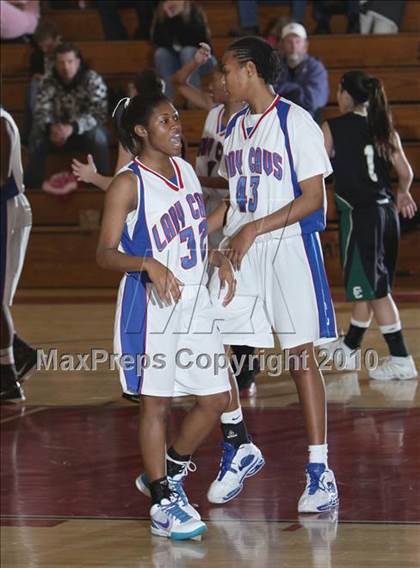 Thumbnail 3 in Serra vs. Canyon (La Canada Tournament) photogallery.
