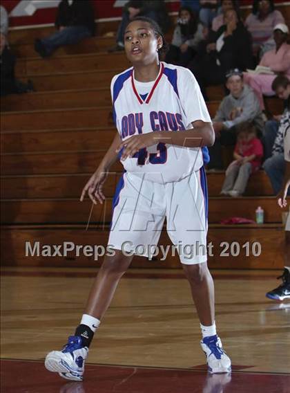 Thumbnail 3 in Serra vs. Canyon (La Canada Tournament) photogallery.