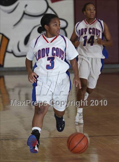Thumbnail 2 in Serra vs. Canyon (La Canada Tournament) photogallery.