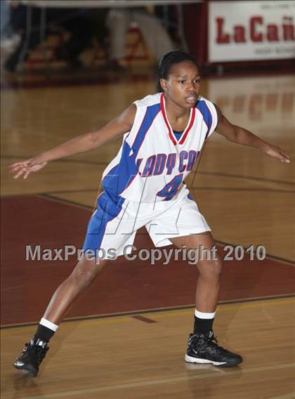 Thumbnail 3 in Serra vs. Canyon (La Canada Tournament) photogallery.