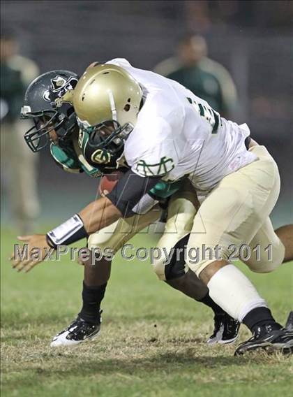 Thumbnail 1 in Mira Costa @ Narbonne photogallery.