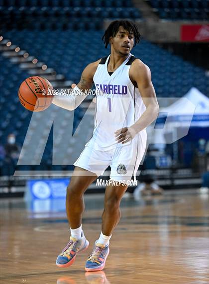 Thumbnail 2 in Mountlake Terrace vs. Garfield (WIAA 3A Round 4 State Playoff) photogallery.