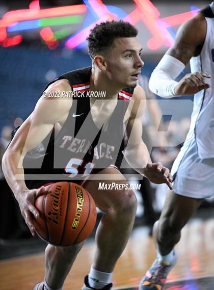 Thumbnail 3 in Mountlake Terrace vs. Garfield (WIAA 3A Round 4 State Playoff) photogallery.