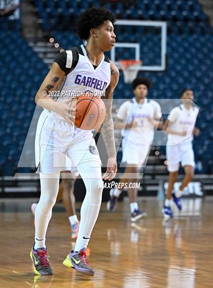 Thumbnail 3 in Mountlake Terrace vs. Garfield (WIAA 3A Round 4 State Playoff) photogallery.