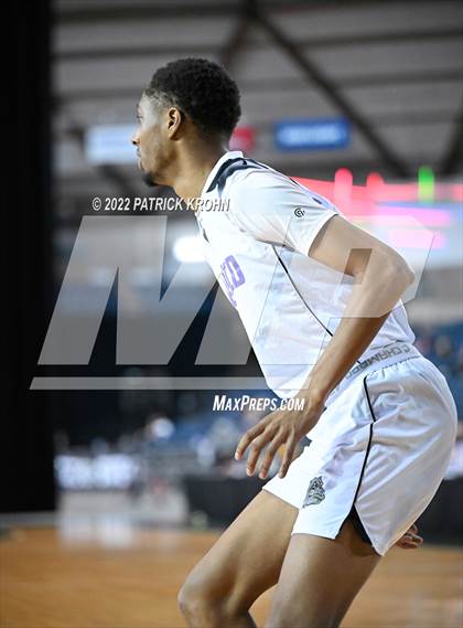 Thumbnail 1 in Mountlake Terrace vs. Garfield (WIAA 3A Round 4 State Playoff) photogallery.