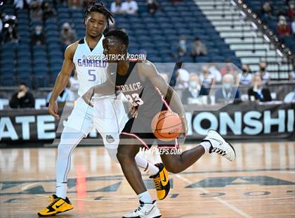 Thumbnail 3 in Mountlake Terrace vs. Garfield (WIAA 3A Round 4 State Playoff) photogallery.