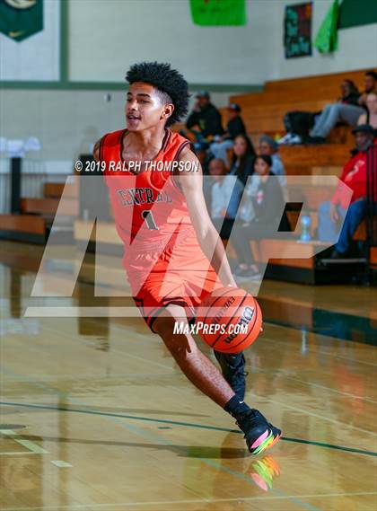 Thumbnail 2 in Central vs. Pleasant Grove (Mark Macres Memorial Tournament) photogallery.