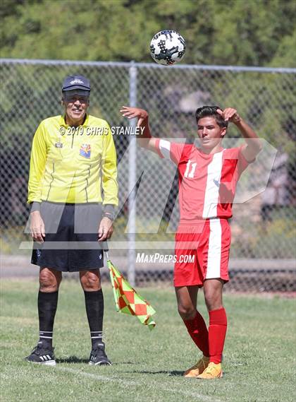 Thumbnail 2 in St. Johns vs. Willcox (Old Pueblo Classic) photogallery.