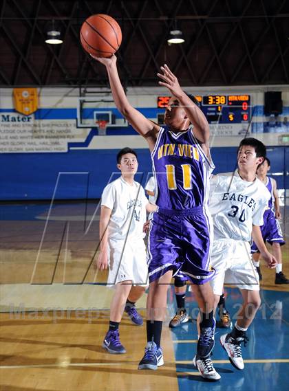 Thumbnail 1 in Gabrielino vs Mountain View (San Marino Tournament) photogallery.