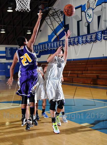 Thumbnail 3 in Gabrielino vs Mountain View (San Marino Tournament) photogallery.