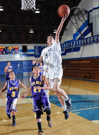 Thumbnail 3 in Gabrielino vs Mountain View (San Marino Tournament) photogallery.