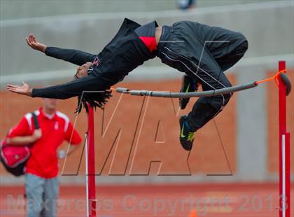 Thumbnail 3 in UIL Region 4 Regional Track & Field photogallery.