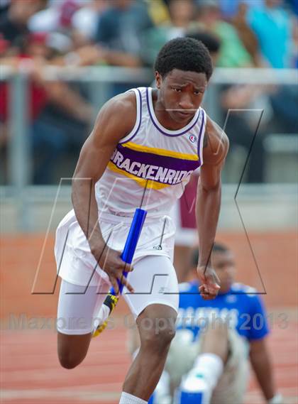 Thumbnail 1 in UIL Region 4 Regional Track & Field photogallery.