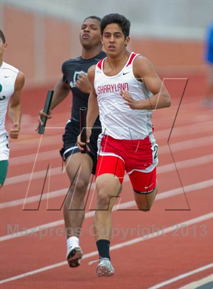 Thumbnail 2 in UIL Region 4 Regional Track & Field photogallery.