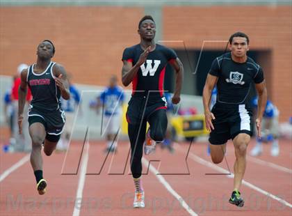 Thumbnail 3 in UIL Region 4 Regional Track & Field photogallery.