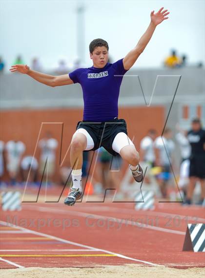 Thumbnail 3 in UIL Region 4 Regional Track & Field photogallery.