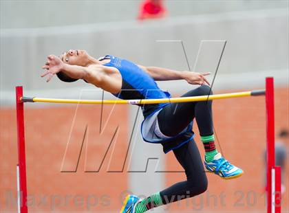 Thumbnail 3 in UIL Region 4 Regional Track & Field photogallery.