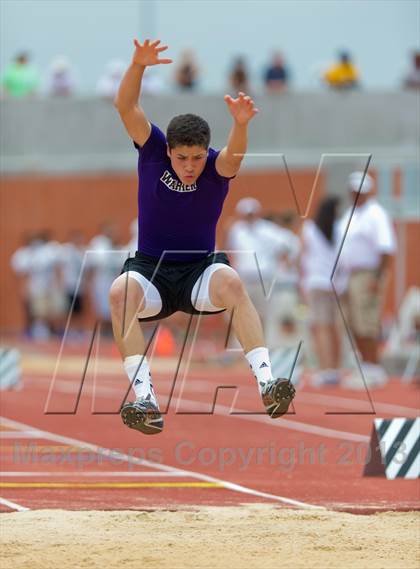 Thumbnail 1 in UIL Region 4 Regional Track & Field photogallery.