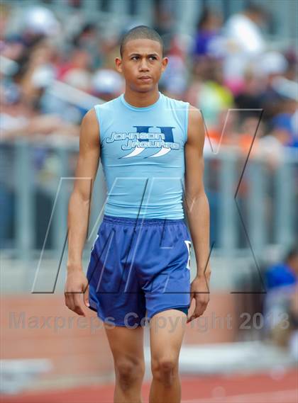 Thumbnail 1 in UIL Region 4 Regional Track & Field photogallery.