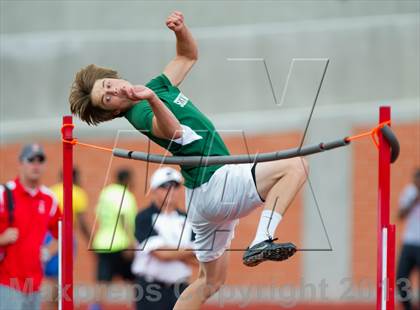 Thumbnail 1 in UIL Region 4 Regional Track & Field photogallery.