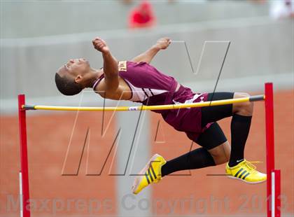 Thumbnail 3 in UIL Region 4 Regional Track & Field photogallery.