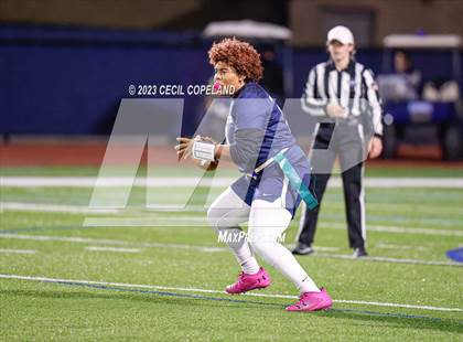Thumbnail 2 in Blessed Trinity vs. Marietta (GHSA Division 3 Quarterfinal) photogallery.