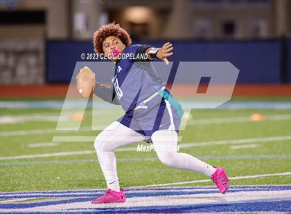 Thumbnail 2 in Blessed Trinity vs. Marietta (GHSA Division 3 Quarterfinal) photogallery.