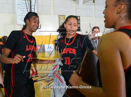Thumbnail 2 in Antelope Valley vs. La Canada (CIF SS 3A Final) photogallery.