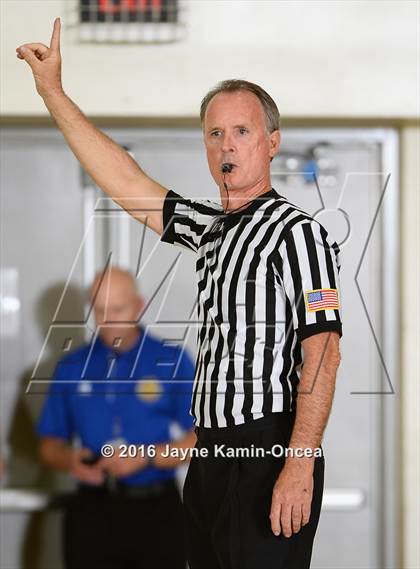 Thumbnail 3 in Antelope Valley vs. La Canada (CIF SS 3A Final) photogallery.