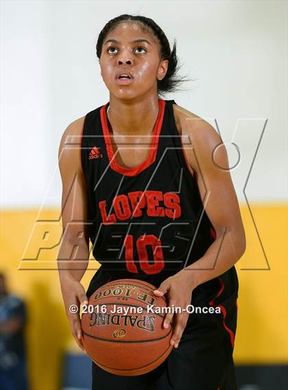 Thumbnail 3 in Antelope Valley vs. La Canada (CIF SS 3A Final) photogallery.