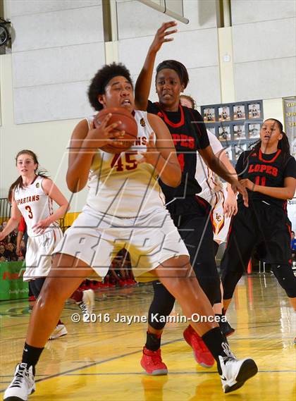 Thumbnail 2 in Antelope Valley vs. La Canada (CIF SS 3A Final) photogallery.