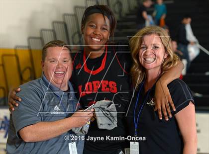 Thumbnail 3 in Antelope Valley vs. La Canada (CIF SS 3A Final) photogallery.