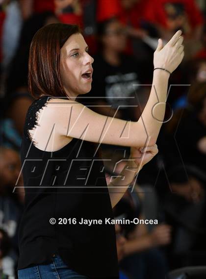 Thumbnail 1 in Antelope Valley vs. La Canada (CIF SS 3A Final) photogallery.