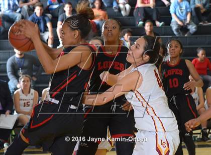 Thumbnail 2 in Antelope Valley vs. La Canada (CIF SS 3A Final) photogallery.